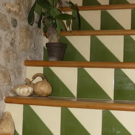 Cal Pedrellar Holiday home